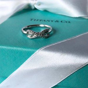 Tiffany & Co Diamond Infinity Ring